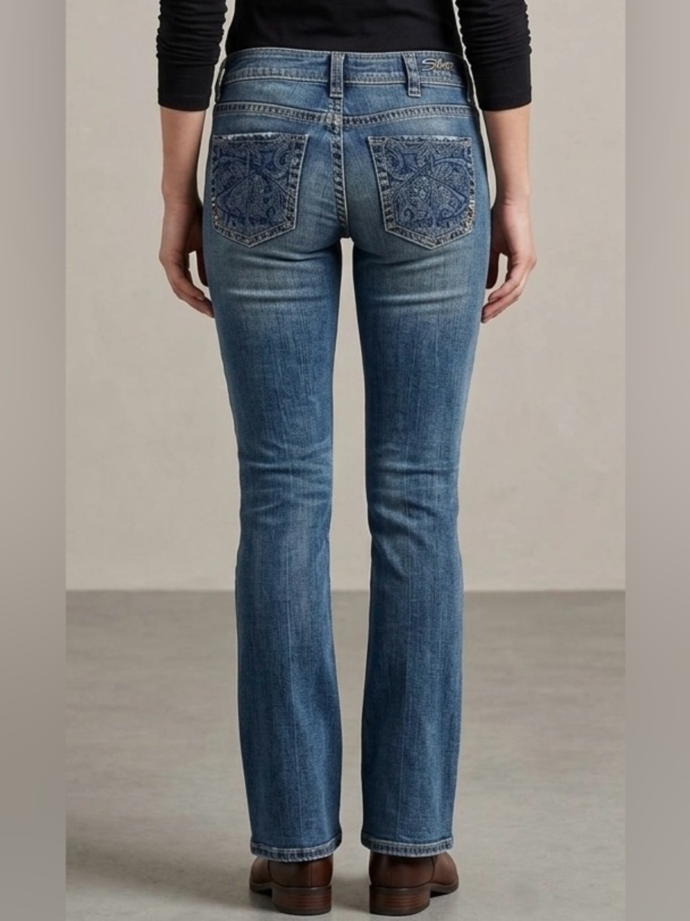 Silver Jeans Co. Lola Bootcut Jeans Embroidered Pocket Stretch Medium Wash